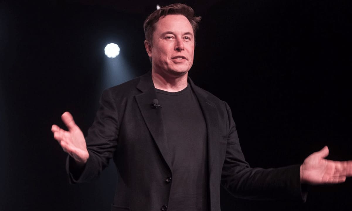 Michael Saylor and Max Keiser Explain the Benefits of Elon Musk Converting Tesla Shares to Bitcoin