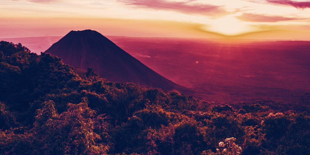 Mining Bitcoin With Volcanoes ‘Still Costs More Than Oil’: El Salvadoran Ecologist